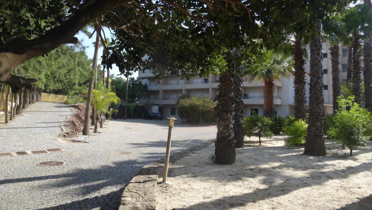Beach Front Apartment Barracuda Albufeira Exterior photo